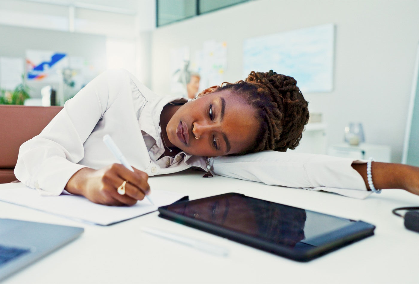 Dehydration and Blood Sugar: Why You Crash (And How to Fix It)